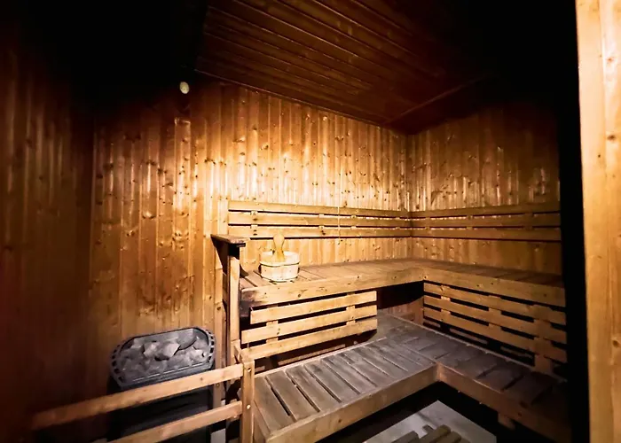 Kl Tower Makati Near Greenbelt With Free Access To Gym, Sauna & 100mbps Wi-fi Manila